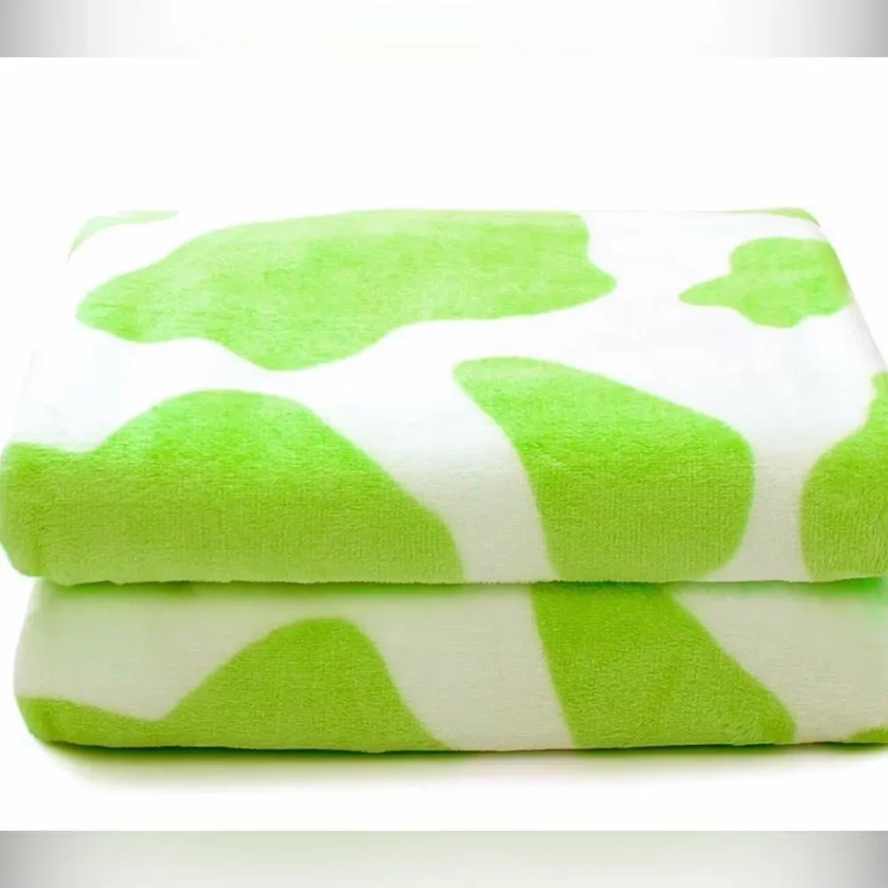 Lime Green/White Fleece Blanket 40x50 - Lightweight Soft and Cozy